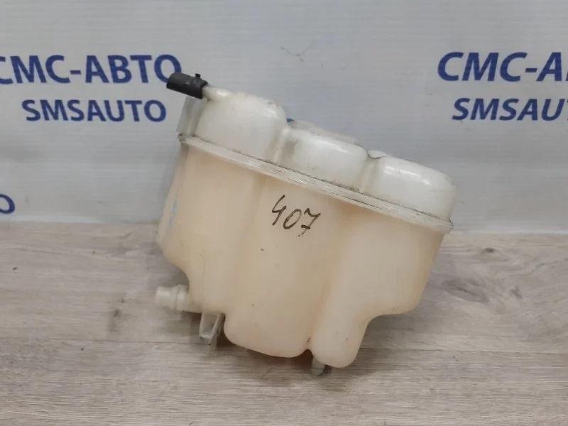Бачок расширительный Volkswagen Touareg 2010-2017 7P0121407 NF