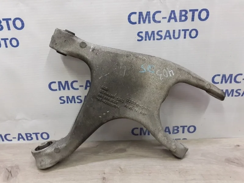 Рычаг нижний Audi Q5 2013-2016 8R0505312F 8R, задний правый