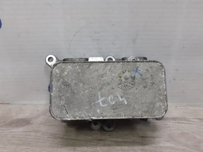 Радиатор масляный Volkswagen Touareg 2010-2017 7P0317037 NF