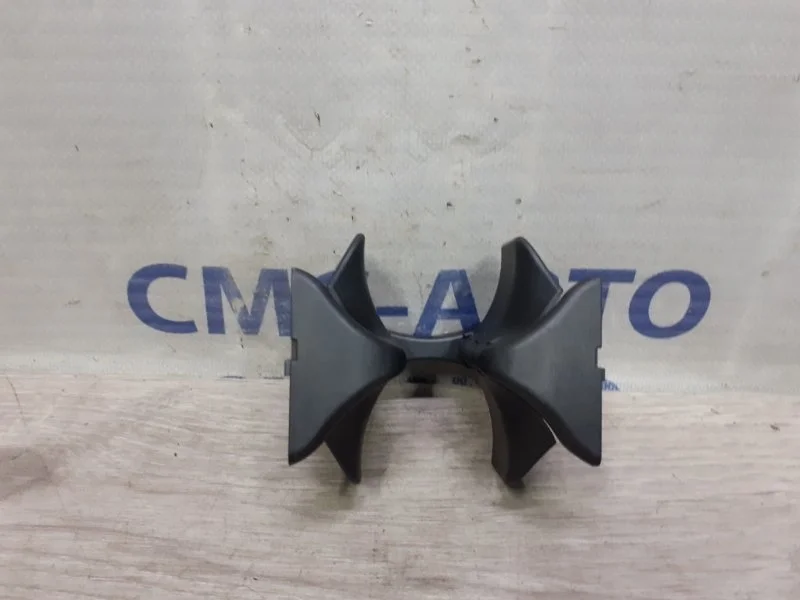 Подстаканник Mercedes-Benz E-Class A2046802391 C207 3.5