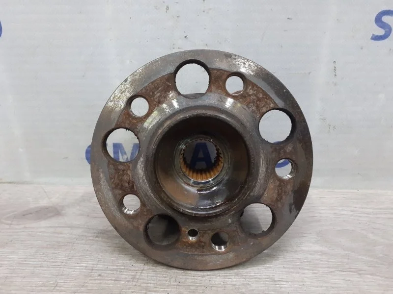 Ступица Mercedes-Benz GLK A2119810227 X204 3.0, задняя