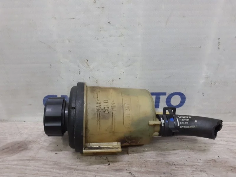 Бачок ГУР Volvo XC60 30680756 ХС60