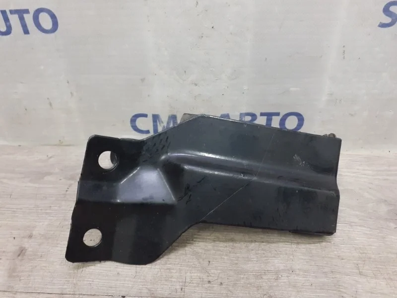Кронштейн радиатора Volvo XC60 2013 31261931 ХС60 2.0T, левый