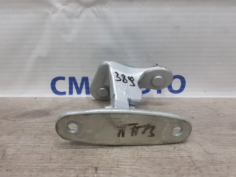 Петля двери верхняя Mercedes-Benz ML A1667200237 W166 2.2D, передняя правая