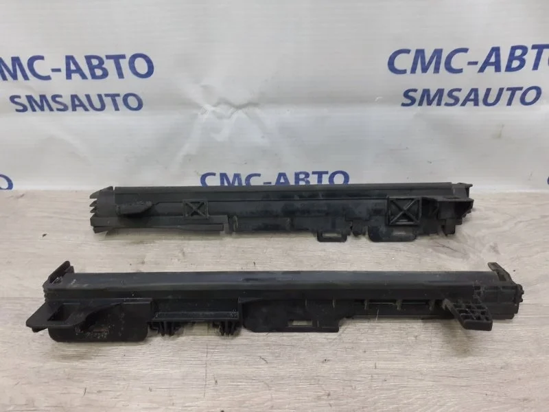 Кронштейн радиатора Mercedes-Benz GLK A2045010320 X204 2.2D