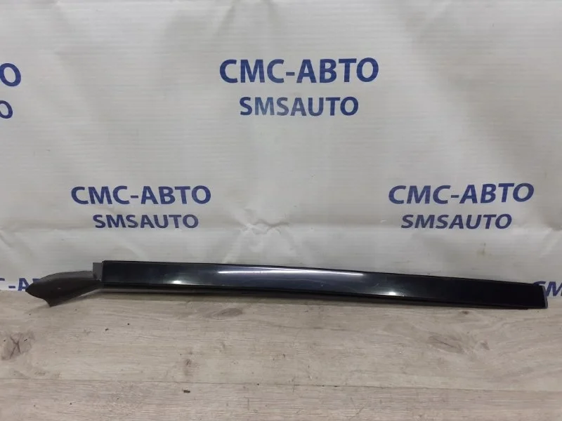 Молдинг лобового стекла Mercedes-Benz GLK A2046904462 X204 2.2D, правый