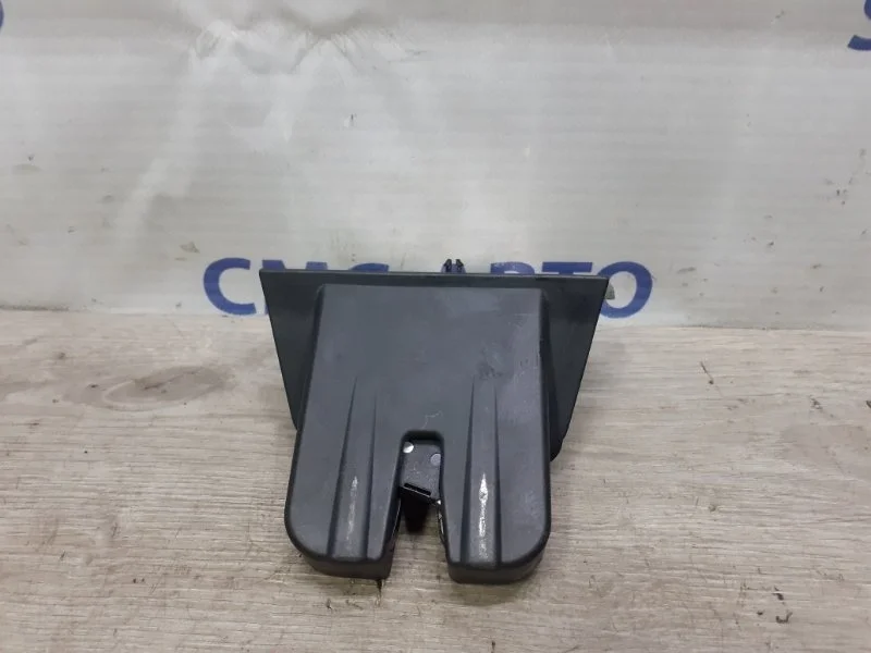 Замок багажника Audi Q5 2014 8R0827505 8R 2.0Т