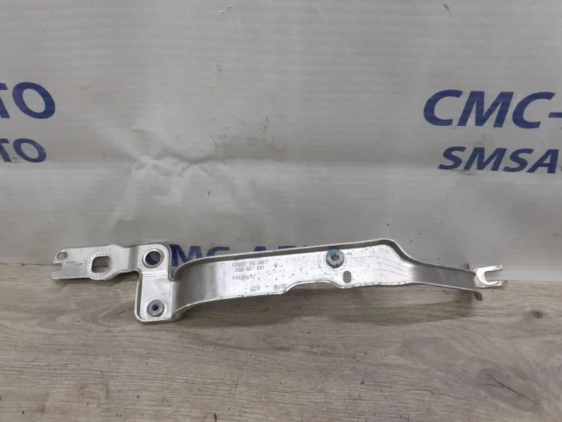 Кронштейн крыла Audi A6 Allroad 2013 4G0807591B C7 3.0 CGW, передний левый