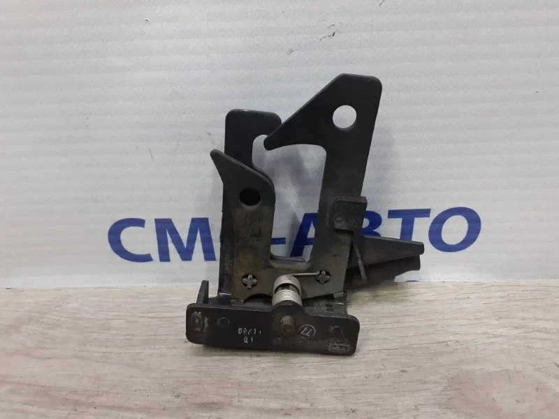 Крюк капота Mercedes-Benz E-Class A2128800064 W212 1.8T