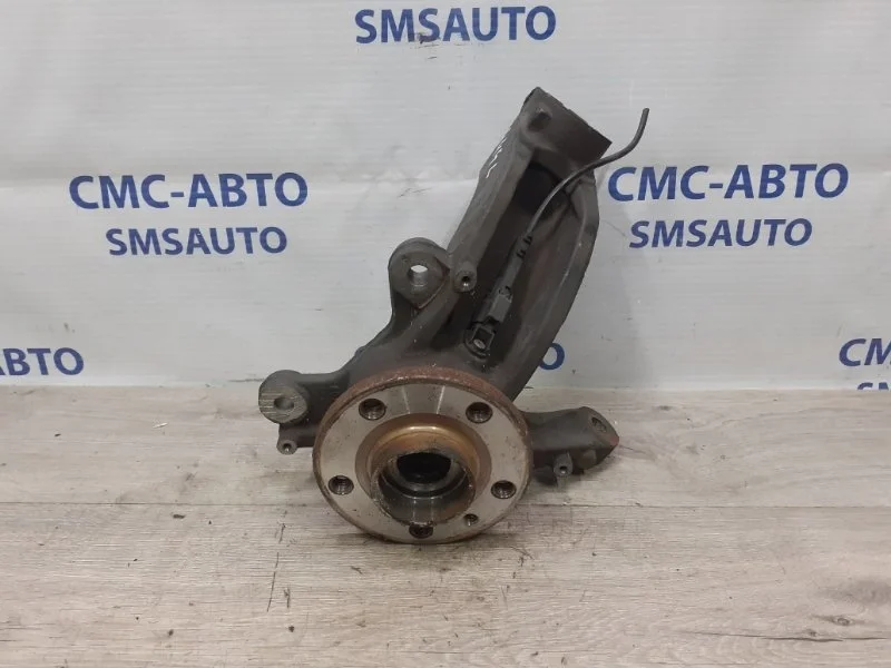 Кулак поворотный Volvo XC60 31451326 ХС60 2.0, передний левый