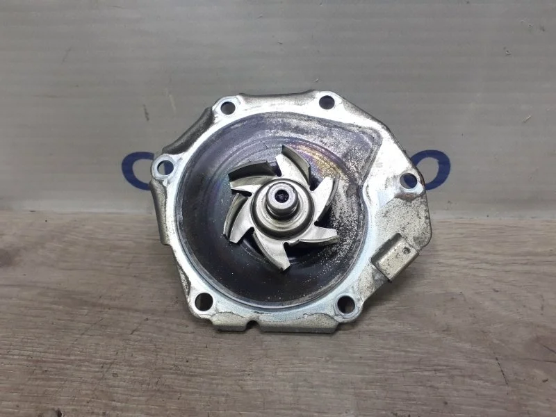 Помпа системы охлаждения Volvo XC70 2008-2012 31219000 ХС70 3.0