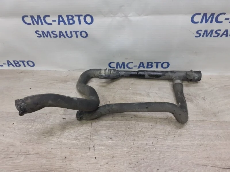 Патрубок охлаждения Volvo XC90 2007-2014 30774514 XC90 3.2