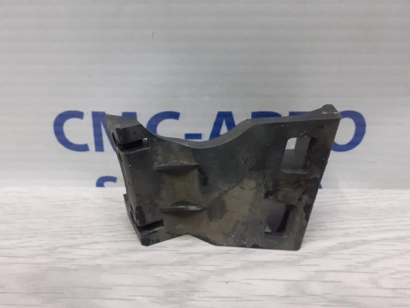 Кронштейн Mercedes-Benz ML A1648600647 W164 3.5, левый