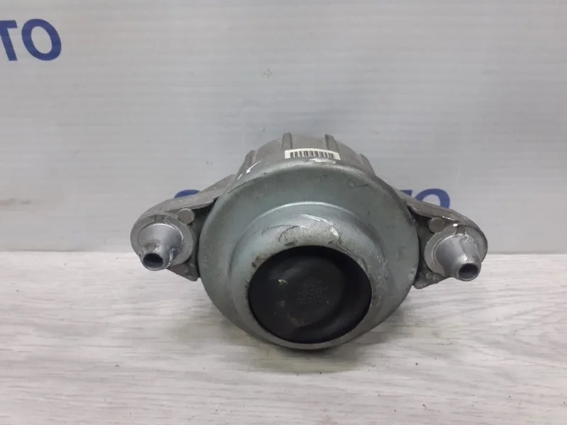 Опора ДВС Mercedes-Benz E-Class A2072400017 C207 1.8Т