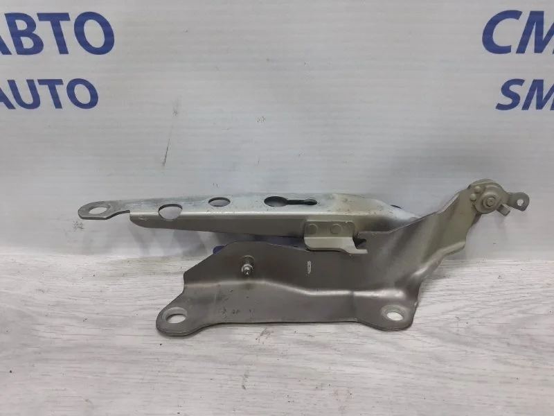 Петля капота Volvo XC90 2008 30716882 XC90 3.2, левая