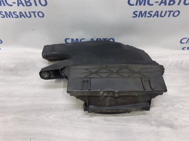 Корпус воздушного фильтра Mercedes-Benz ML A6420904401 W166 3.0TD, правый