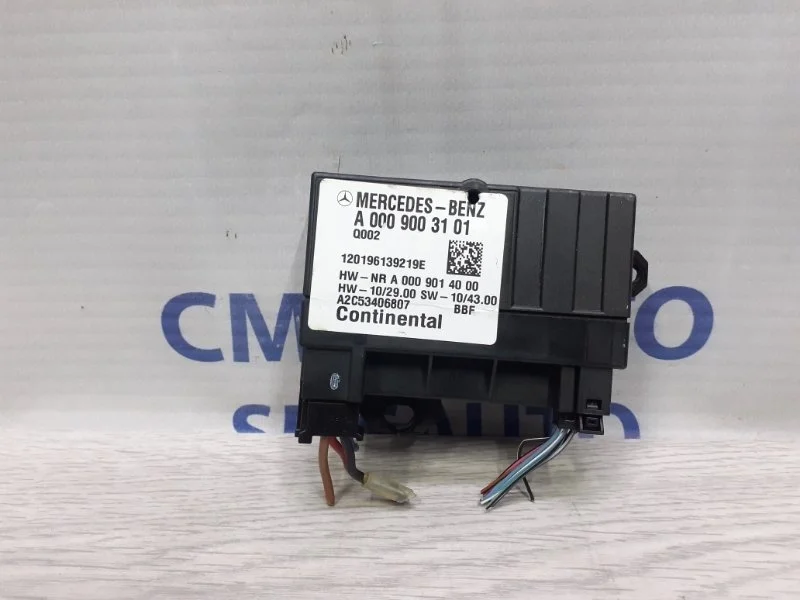 Блок управления топливным насосом Mercedes-Benz ML A0009003101 W166 3.0TD