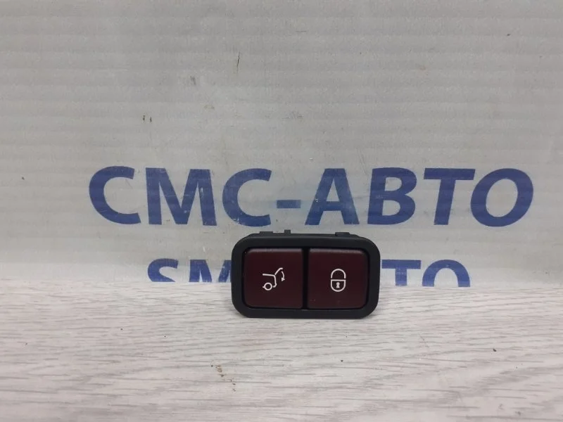 Кнопка багажника Mercedes-Benz ML A2118219451 W164 3.5