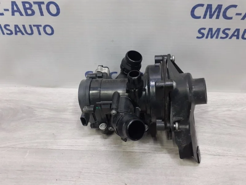 Помпа системы охлаждения Audi Q5 2012 06L121111H 8R 2.0T CNC