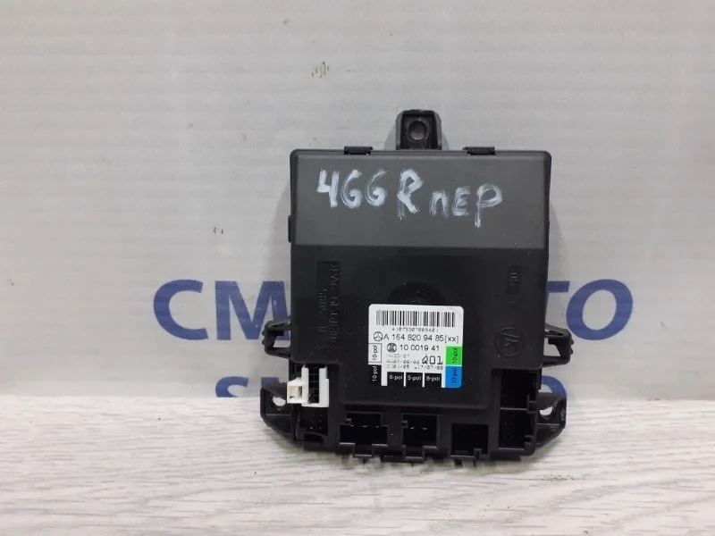 Блок управления двери Mercedes-Benz ML A1648209485 W164 3.5, передний правый
