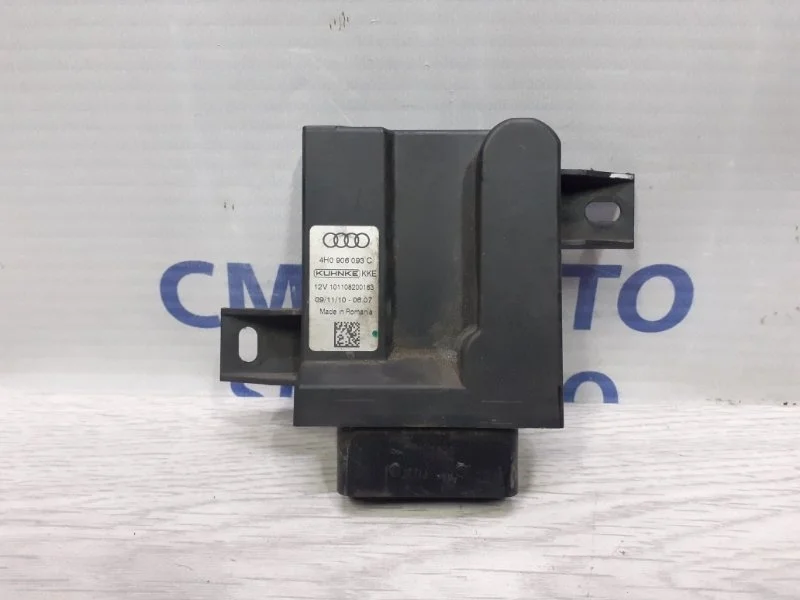 Блок управления бензонасосом Audi A8 2011 4H0906093C D4 4.2 CDR