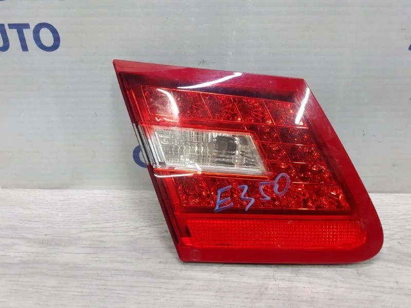 Фонарь крышки багажника Mercedes-Benz E-Class A2078200364 C207 3.5, левый