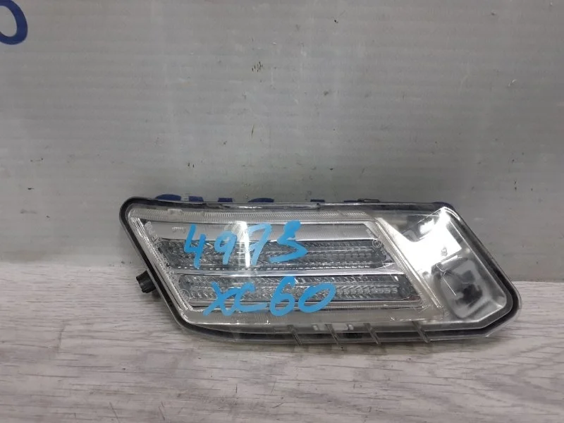 Дневной ходовой огонь Volvo XC60 31290873 XC60 2.0, левый