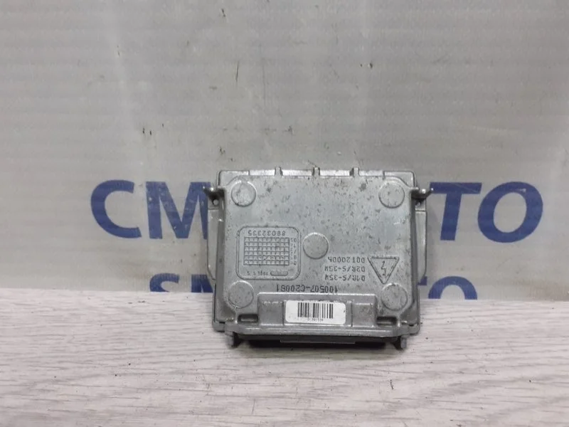 Блок розжига ксенона Volvo XC60 2011 30784923 ХС60 2.0