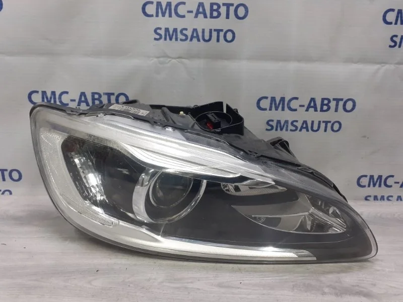 Фара адаптивный ксенон Volvo S60 2016 31698819 С60, правая