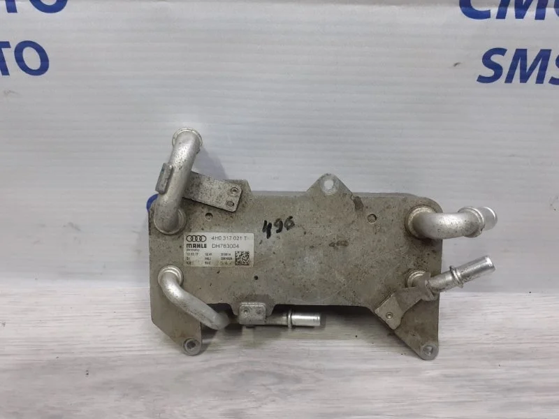 Радиатор масляный Audi A8 2017 4H0317021T D4 4.0 CTG