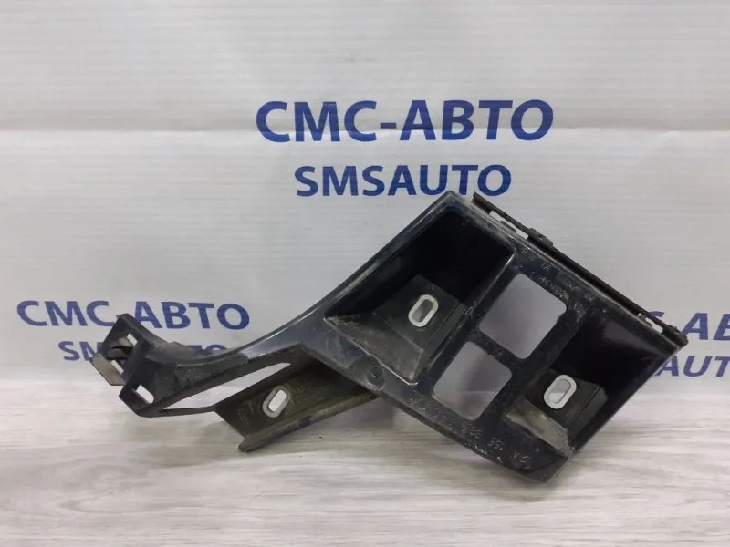 Кронштейн бампера Mercedes-Benz ML A1668803403 W166 3.5, задний правый