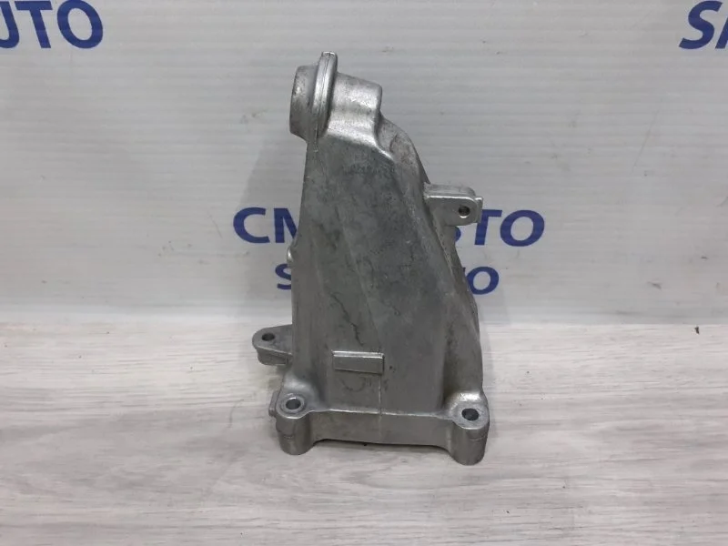 Кронштейн ДВС Mercedes-Benz C-Class 2014 A2742234304 W205, левый