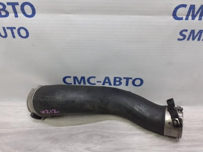 Патрубок интеркулера Mercedes-Benz E-Class 2014 A2045284682 W212, правый