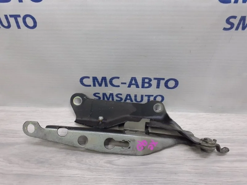 Петля капота Volvo XC90 2006 30716882 XC90 B5254T2 2.5T, левая