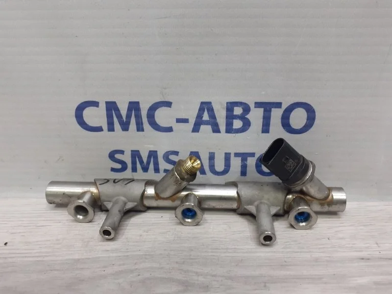 Рейка топливная Audi A8 2014 06E130089AF D4 3.0 CRE, левая