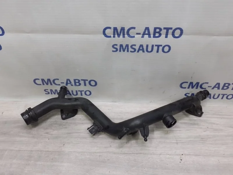 Трубка системы охлаждения Audi A6 2012 06E121045AB C7 2.8 CHV