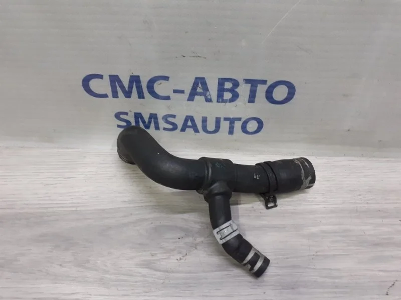 Патрубок охлаждения Mercedes-Benz E-Class 2009 A2712002552 C207