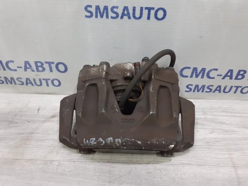 Суппорт Mercedes-Benz E-Class 2013 A2044213681 W212, передний правый