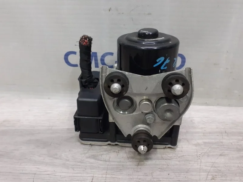 Блок АБС ABS Volkswagen Touareg 2011 7P0614517K NF 3.6