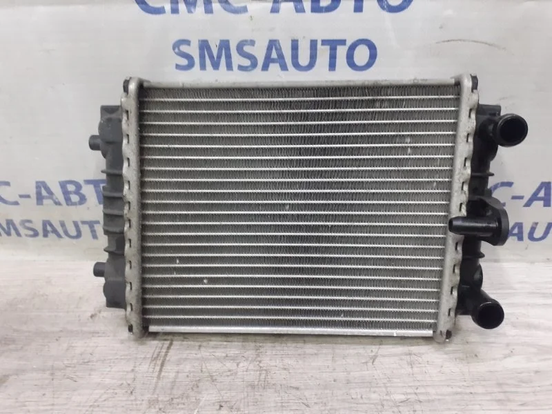 Радиатор дополнительный Audi A7 8K0121212B C7 3.0 CGW