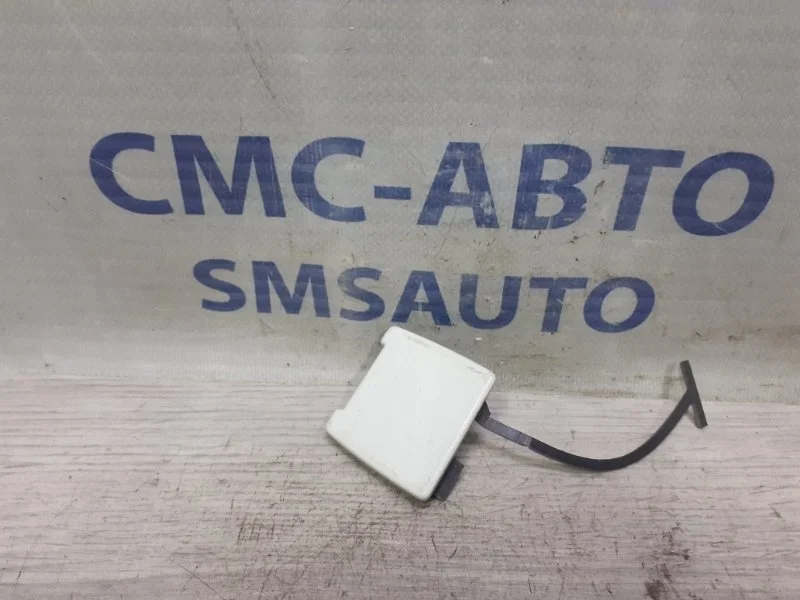 Заглушка буксировочного крюка Volvo s40 2004-2007 30678001, задняя