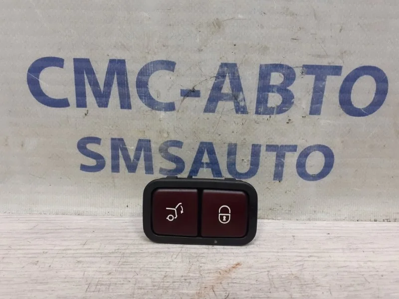 Кнопка багажника Mercedes-Benz ML A2118219451 W164 3.5
