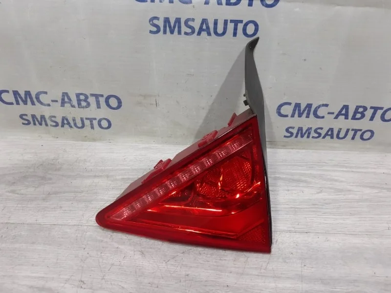 Фонарь крышки багажника Audi A7 2011 4G8945094 C7 3.0 CGW, правый