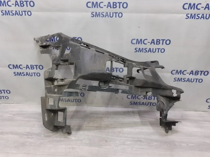 Кронштейн бампера Mercedes-Benz E-Class 2019 A2138852400 W213, передний правый