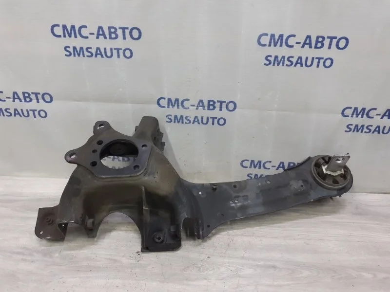 Кулак поворотный Volvo XC60 31476213 ХС60 2.0, правый