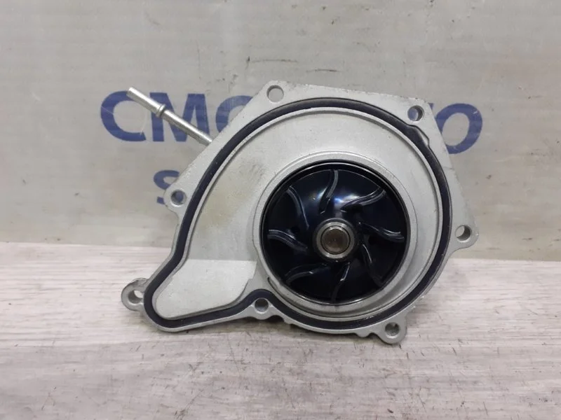 Помпа системы охлаждения Audi A8 2013 06E121016Q D4 3.0 CGW