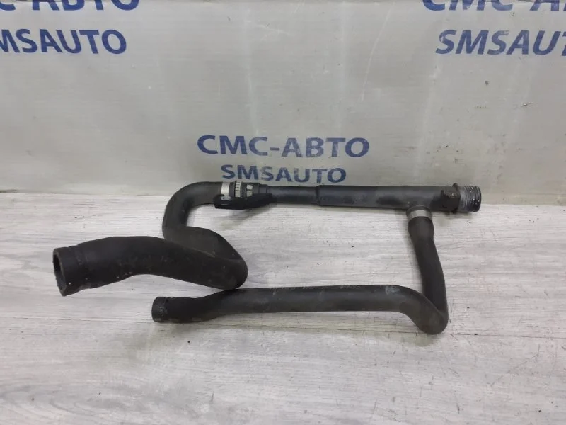 Патрубок охлаждения Volvo XC90 2007-2012 30774514 ХС90 3.2