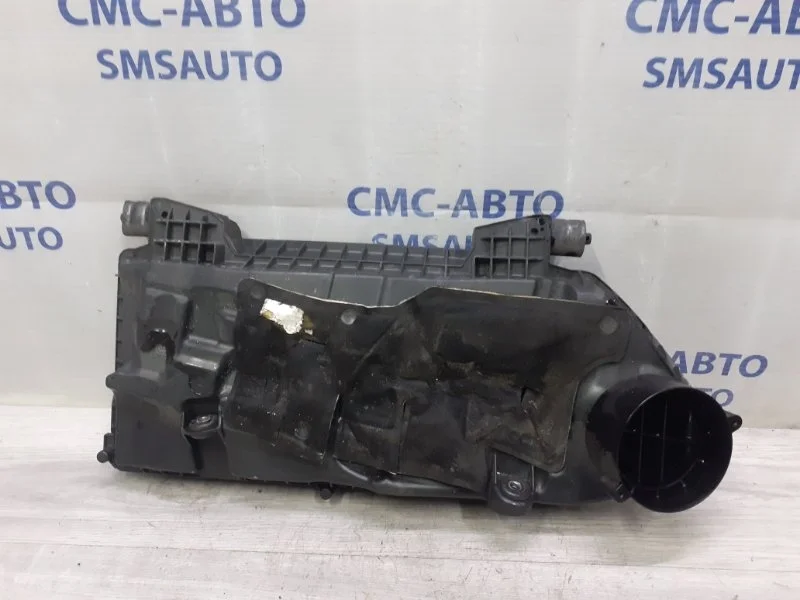 Корпус воздушного фильтра Mercedes-Benz CLS-Class A2760901601 W218