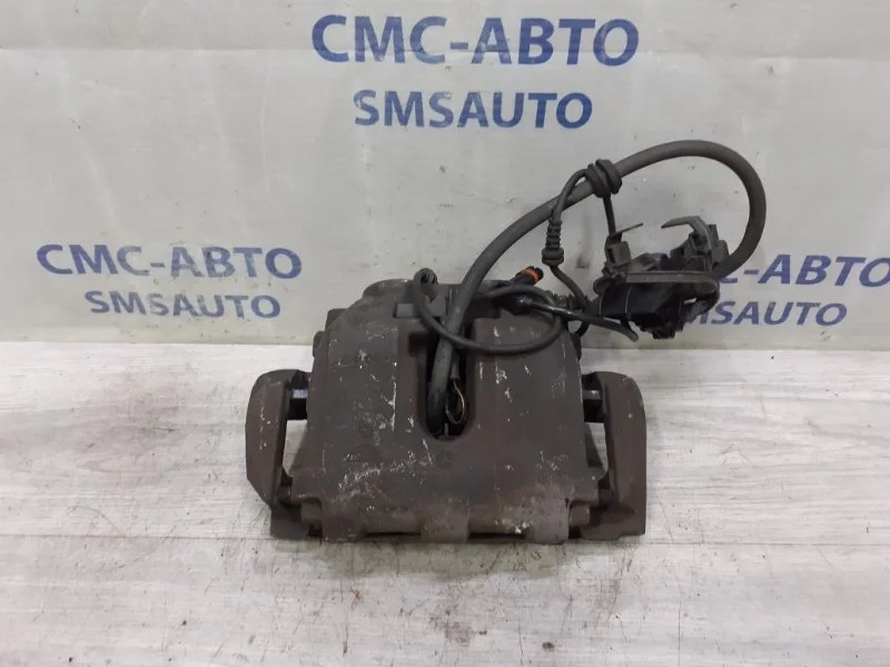 Суппорт Mercedes-Benz R-Class A1644202483 W251 3.5, передний правый