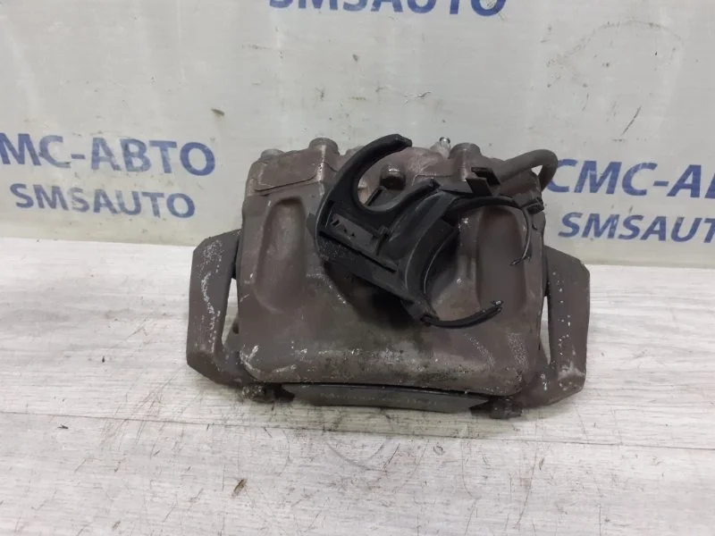 Суппорт Mercedes-Benz E-Class A2044213681 C207, передний правый